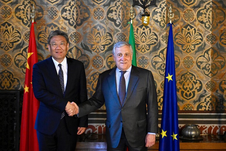 Tajani e Wang se reuniram na Farnesina - TODOS OS DIREITOS RESERVADOS