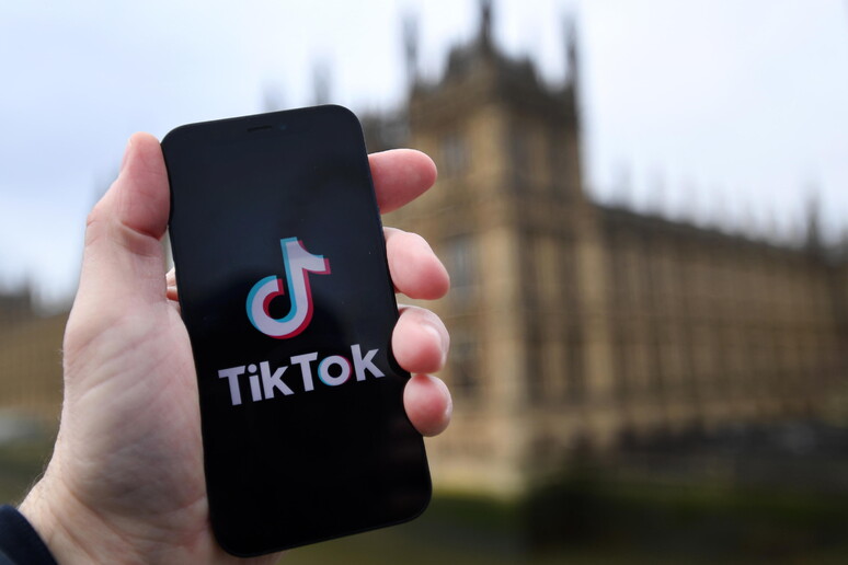 TikTok é a rede social mais usada por crianças e adolescentes no mundo © ANSA/EPA