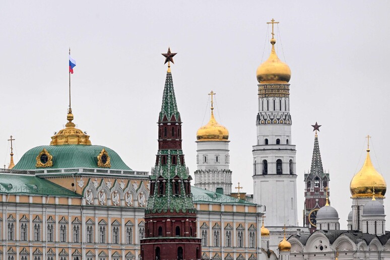 Vista aérea das torres do Kremlin, sede do governo russo, em Moscou © ANSA/AFP