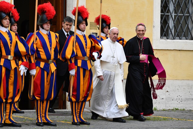 Monsenhor Georg Gaenswein foi secretário de Bento XVI © ANSA/EPA