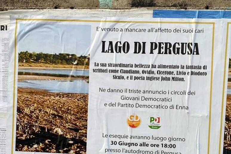 - RIPRODUZIONE RISERVATA