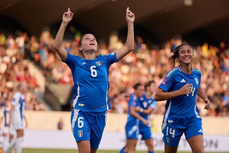 Seleção feminina da Itália goleou a Finlândia por 4 a 0 © ANSA/Divulgação/Figc