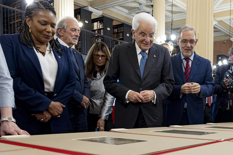 Sergio Mattarella durante visita à Biblioteca Nacional, no Rio de Janeiro - TODOS OS DIREITOS RESERVADOS