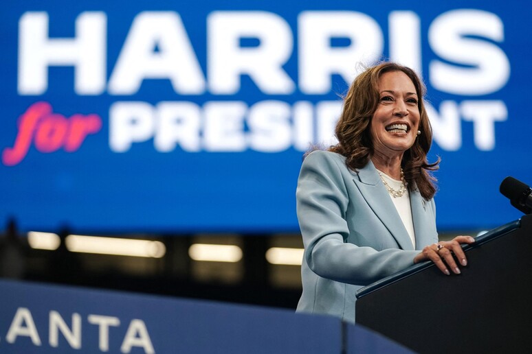 Kamala Harris durante comício em Atlanta, na Geórgia © ANSA/AFP