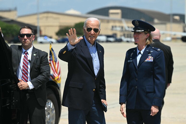 Candidatura de Biden é alvo de crescente questionamento após debate © ANSA/AFP