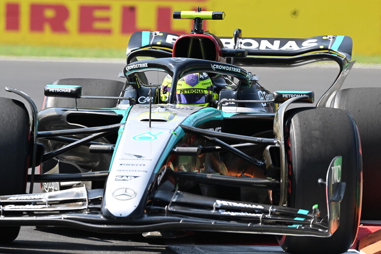 Hamilton anotou 1m20s738 na volta mais rápida do dia em Monza - TODOS OS DIREITOS RESERVADOS