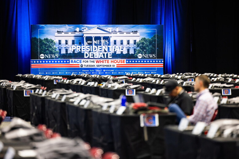 Preparativos para debate entre Harris e Trump na Filadélfia © ANSA/EPA