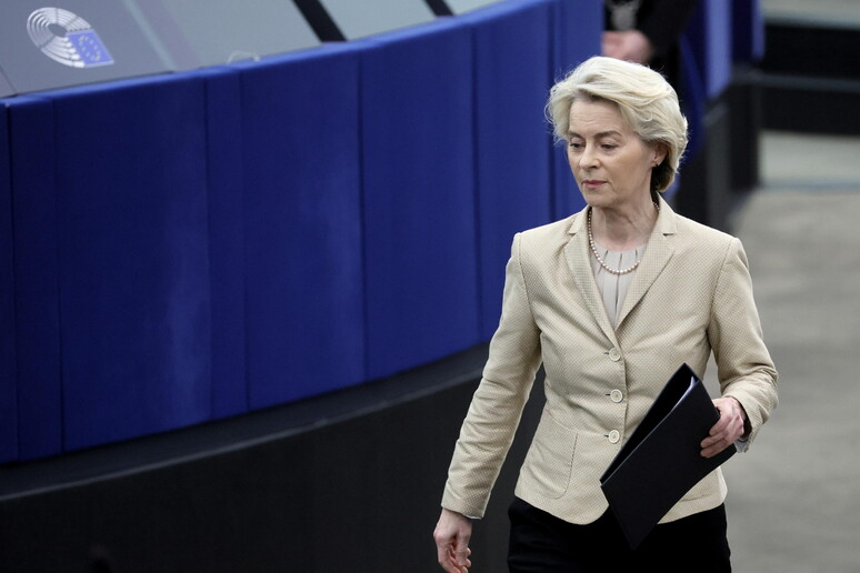 Von der Leyen si è ripresa dalla polmonite. Sarà alla plenaria a Strasburgo © ANSA/EPA