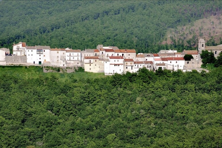 In un anno due nascite nel Comune più piccolo della Puglia - RIPRODUZIONE RISERVATA