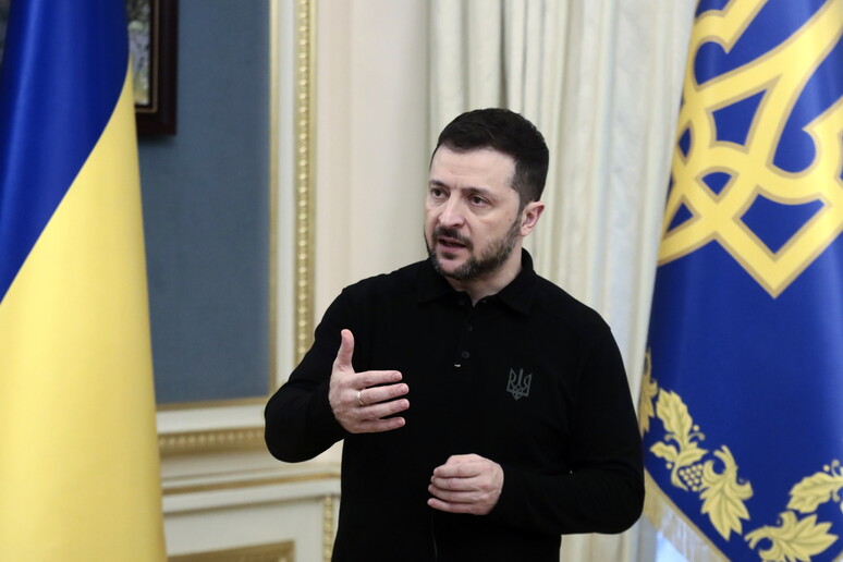 Zelensky deu entrevista sobre possível negociação com Trump - TODOS OS DIREITOS RESERVADOS