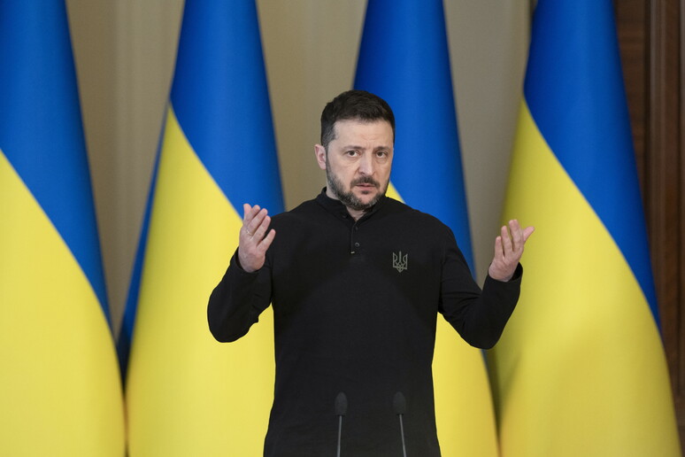 Zelensky conversou com Parolin sobre paz na Ucrânia - TODOS OS DIREITOS RESERVADOS