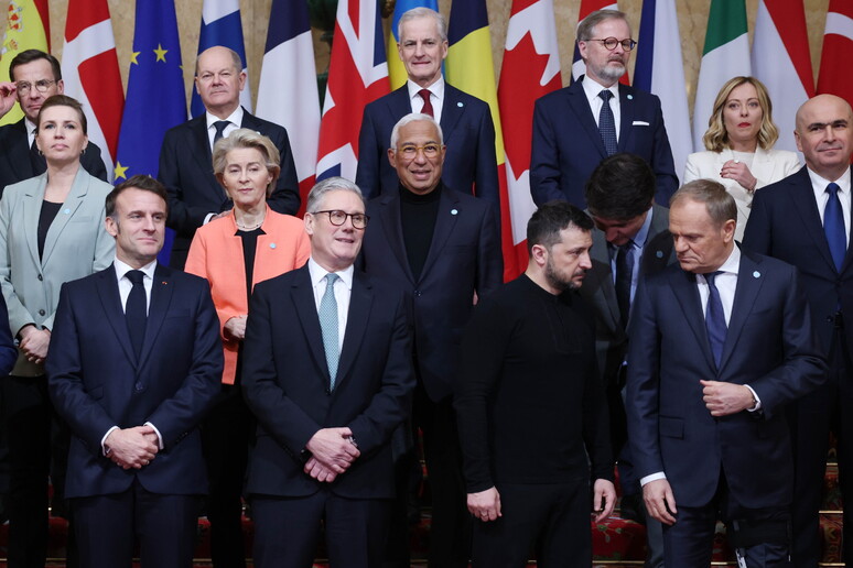 Von der Leyen e outros líderes europeus se reuniram em Londres para discutir a guerra na Ucrânia - TODOS OS DIREITOS RESERVADOS