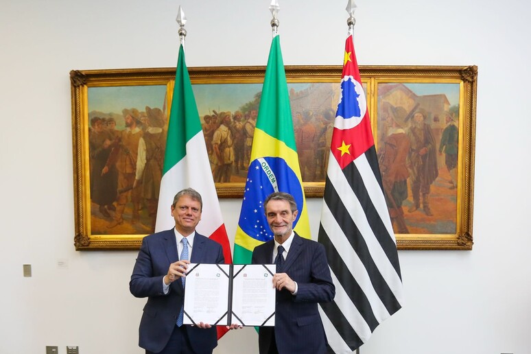 Os governadores de São Paulo, Tarcísio de Freitas, e da Lombardia, Attilio Fontana, durante encontro no Palácio dos Bandeirantes © ANSA/Marcelo S. Camargo / Governo do Estado de SP